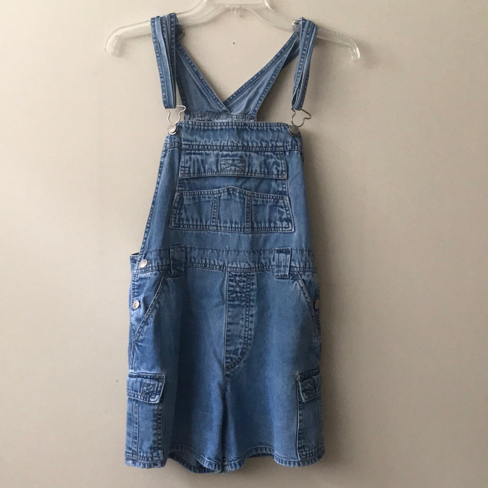 🌸Urban Outfitters Short Overalls🌸